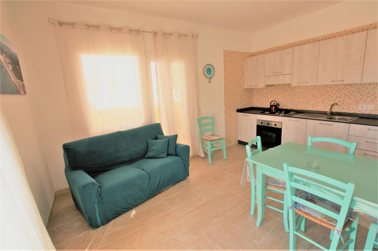Sardinia Home Rent Badesi 4 - 5 - 6 Bagian luar foto