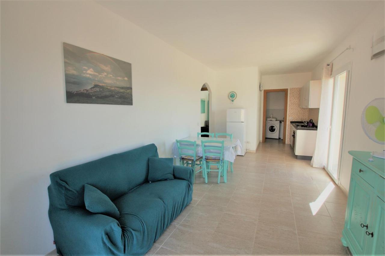 Sardinia Home Rent Badesi 4 - 5 - 6 Bagian luar foto