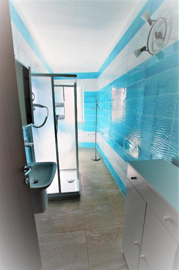 Sardinia Home Rent Badesi 4 - 5 - 6 Bagian luar foto