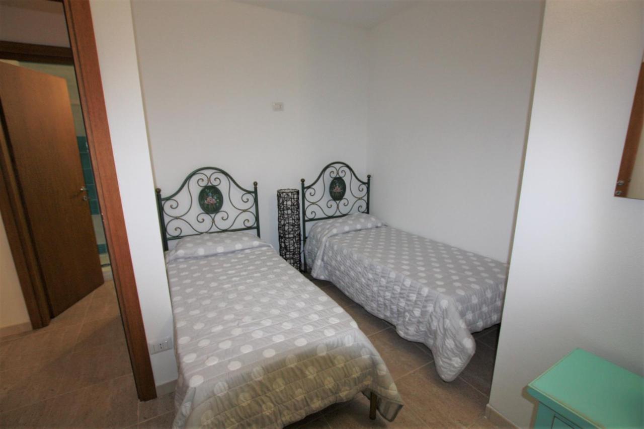 Sardinia Home Rent Badesi 4 - 5 - 6 Bagian luar foto
